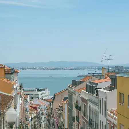 Lisbon Dreams Estrela Suites-2